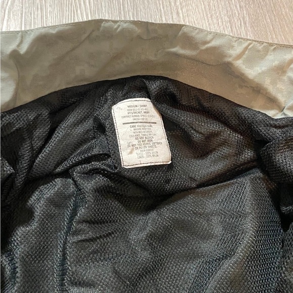 Army windbreaker military warm long sleeve jacket size medium short - Picture 4 of 4